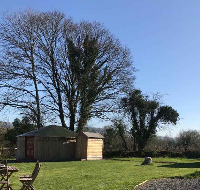 McClure Yurt at Carrigeen Glamping Kilkenny Buitenkant foto