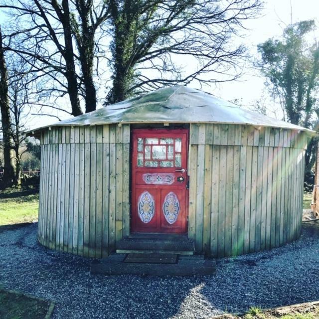 McClure Yurt at Carrigeen Glamping Kilkenny Buitenkant foto
