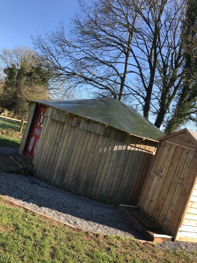 McClure Yurt at Carrigeen Glamping Kilkenny Buitenkant foto